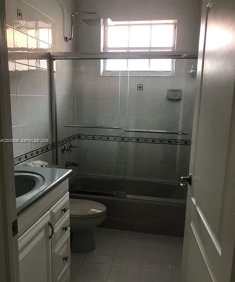 9910 SW 23rd St — Photo 20