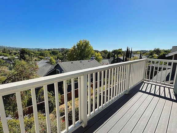4th image of 4015 Otono Dr #B