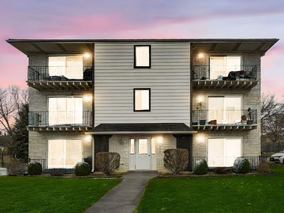 7305 W 85th Pl APT 3B, Bridgeview, IL, 60455