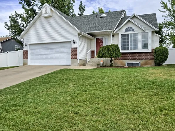 262 W 1850 N, Layton, UT 84041