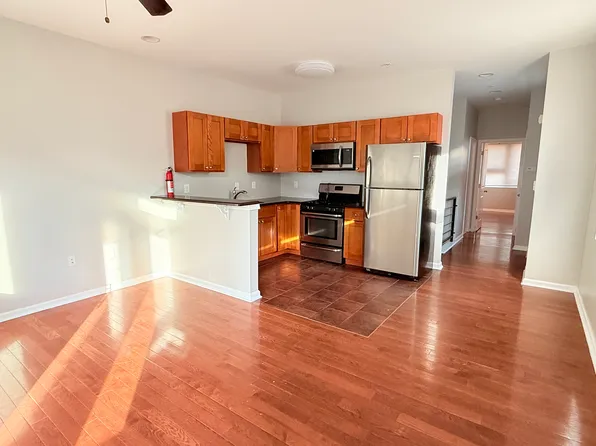 1800 Reed St #1, Philadelphia, PA 19146