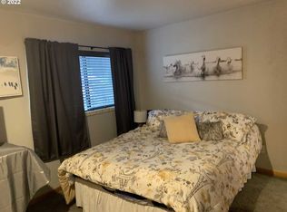 920 NW Naito Pkwy APT J21, Portland, OR