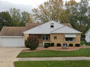 835 Meacham St, Green Bay, WI 54304