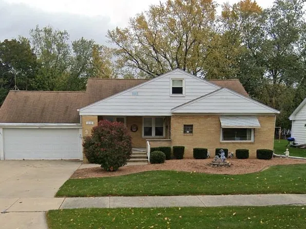 835 Meacham St, Green Bay, WI 54304