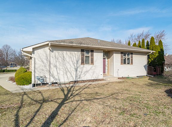 4th image of 22952 Judith Dr