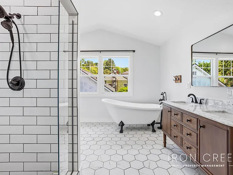 409 W Ada St — Photo 20