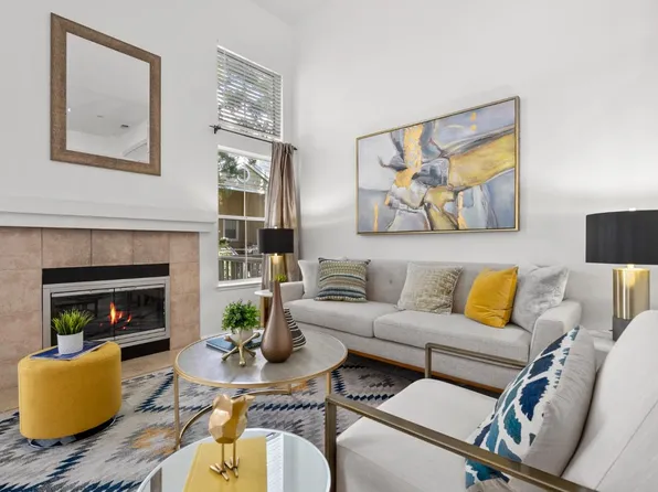 1 Brigantine Ln, Redwood City, CA 94065