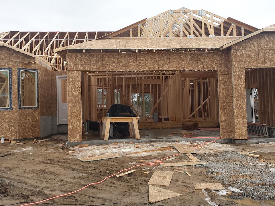 2nd image of 740 Woodridge Ct