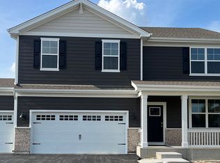 3633 Ancient Oak Dr, Elgin, IL 60124