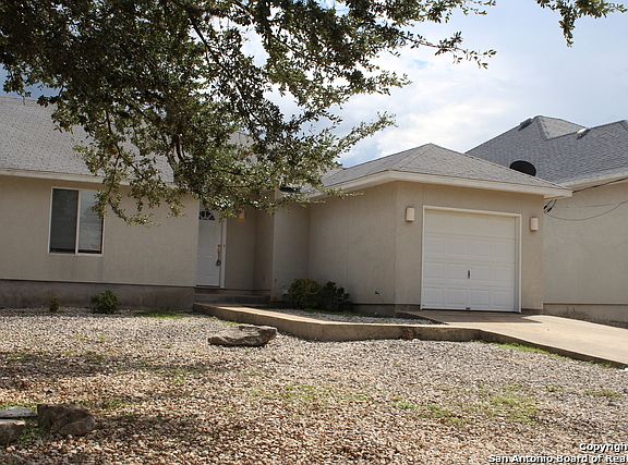 2nd image of 324 Watts Ln