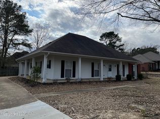 105 Oak Ridge Cir, Madison, MS 39110