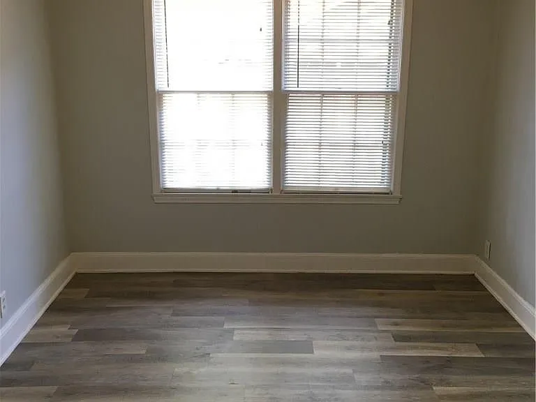3300 Robinson Ave — Photo 9