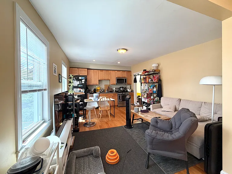 303 Hurley St #3 — Photo 4