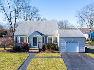 71 Flint St, Trumbull, CT 06611