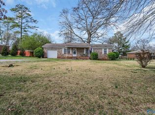 136 Jones Cir, Brownsboro, AL 35741