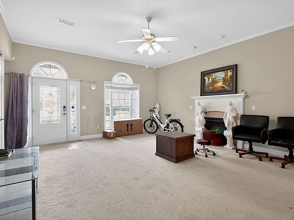 4th image of 113 Cottage Ct