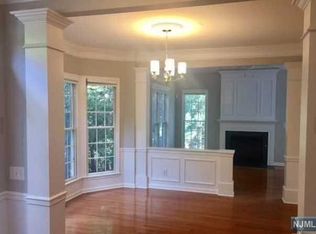 52 Thistle Dr, Paramus, NJ 07652