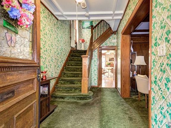 5th image of 575 Lincoln Ave