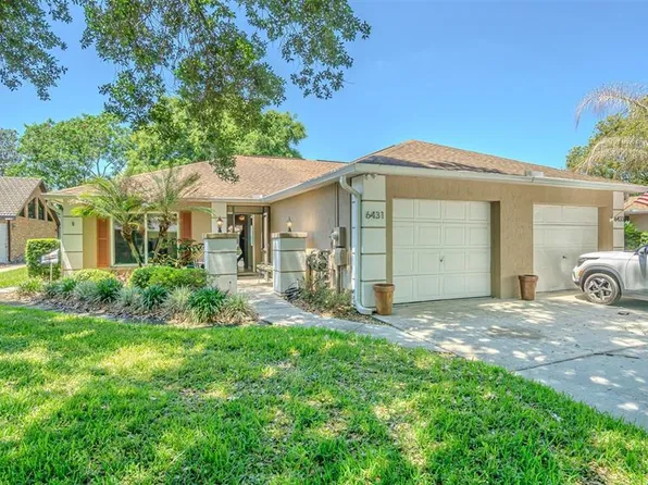 6431 Laurelwood Dr, Zephyrhills, FL 33542
