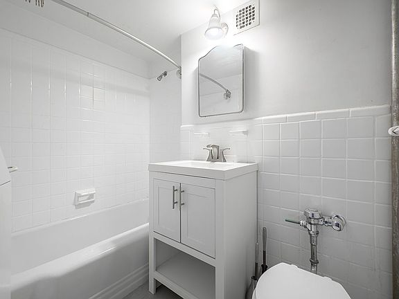 5th image of 35-31 85th St APT 5N