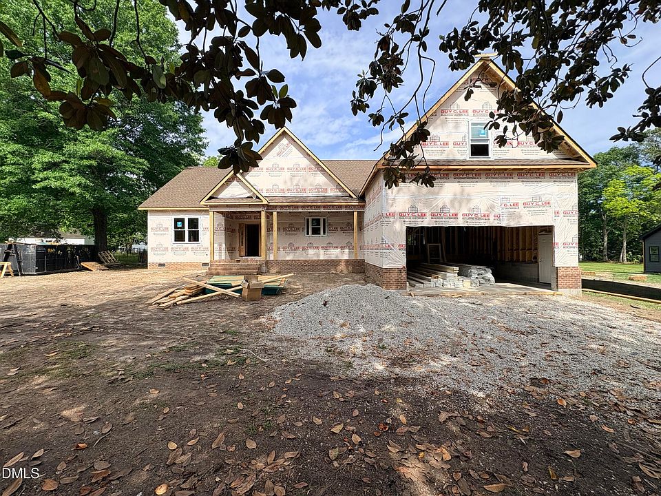1st image of 613 Pearces Rd