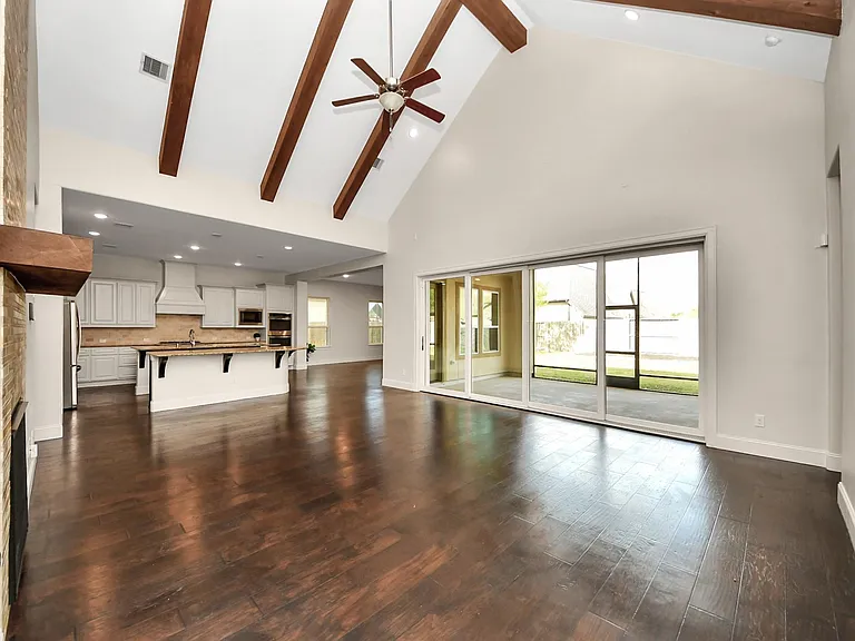 9814 Carver Dr — Photo 5