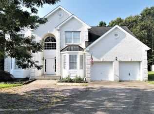 598 Somerset Dr, Toms River, NJ 08753