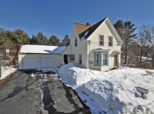 34 Crowhill Rd, Rochester, NH 03868