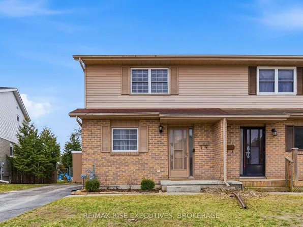 1037 Hickorywood Cres, Kingston, ON K7P 2E5