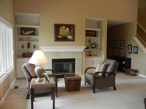 2nd image of 10006 Lavenham Cir W