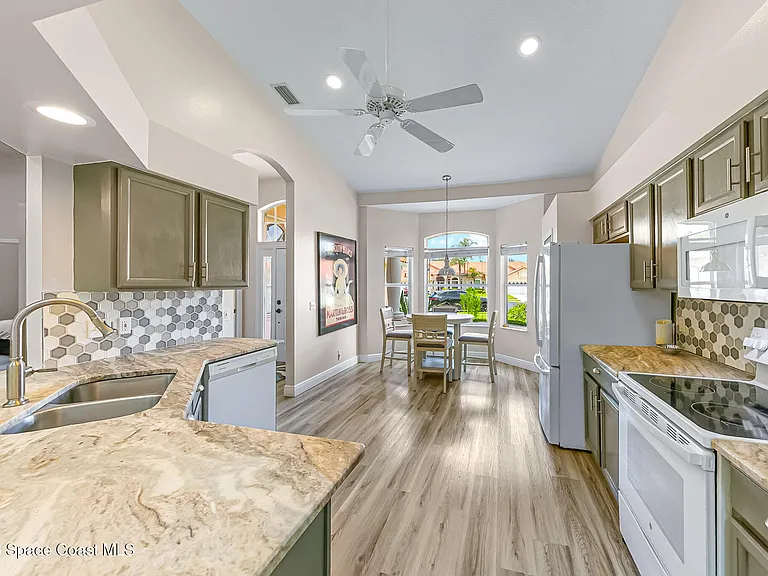 Shell Cove Dr — Photo 12