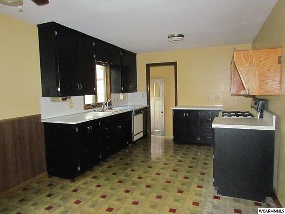 3rd image of 211 S James St