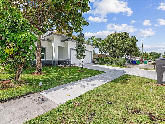 3rd image of 2736 NW 15th Street