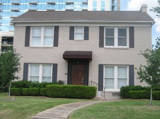 2207 N Macgregor Way, Houston, TX 77004