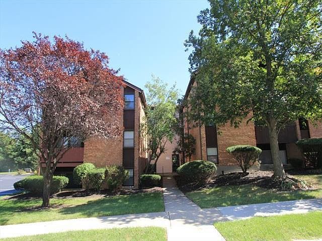 1st image of 4908 Chalet Dr APT 11