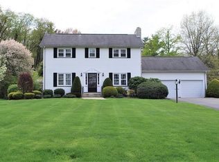 2576 Blossom Ln, New Castle, PA