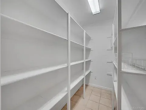 960 Garrison St — Photo 11