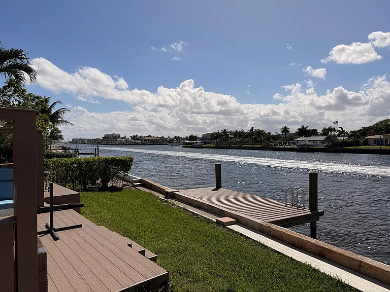797 S Riverside Dr — Photo 12