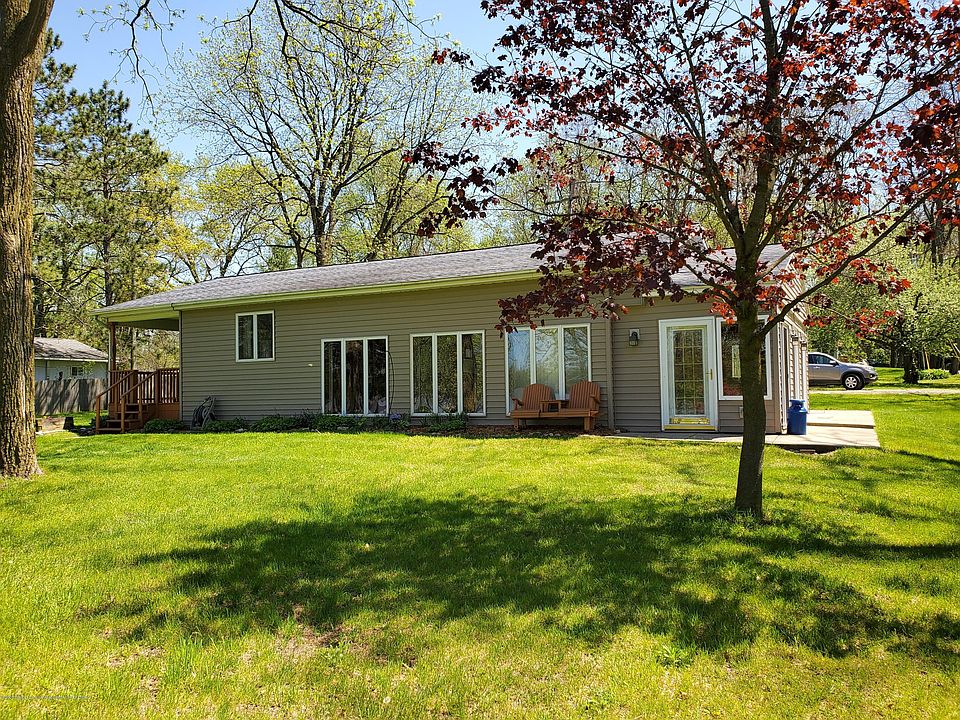 1st image of 8369 E Point Dr