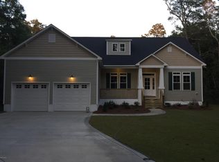 108 Sand Lot Curve Cpe, Carteret, NC 28584