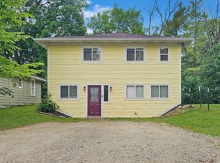26689 W Pine St, Antioch, IL 60002