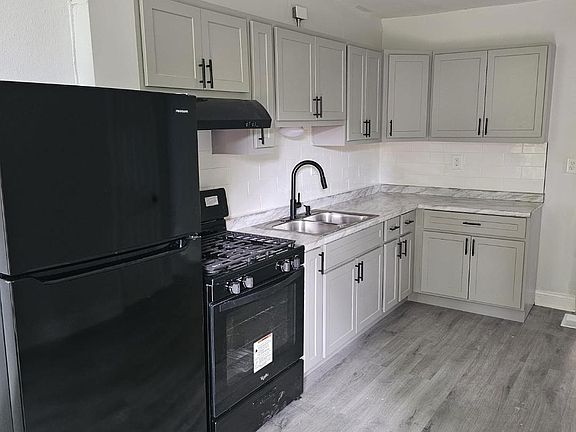 4th image of 5234 Lotus Ave #1