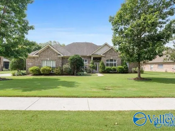 3110 Tenker Creek Ln SE, Owens Cross Roads, AL 35763