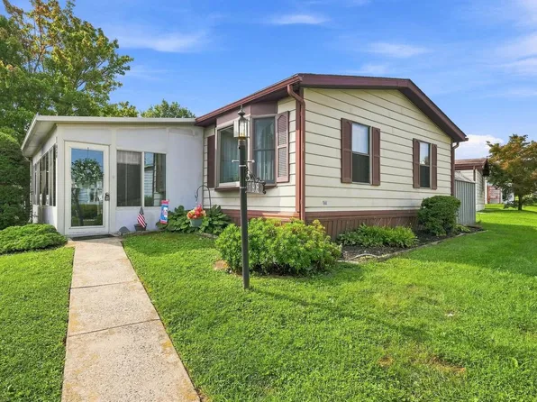 198 Winding Brook Run, North Wales, PA 19454