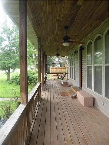 555 S 5th St — Photo 25