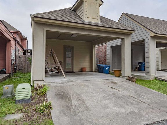2nd image of 114 Laguna Ln