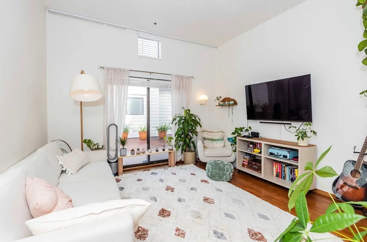 1 bed, 680 sqft, $5,600 — Photo 1