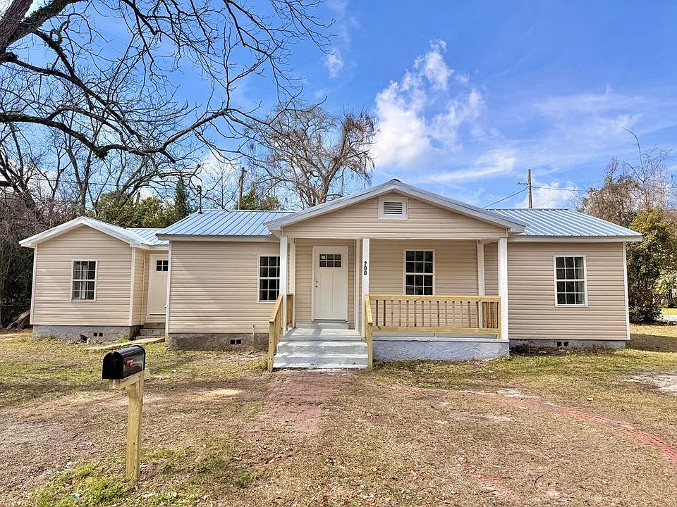 1st image of 200 8th St SW