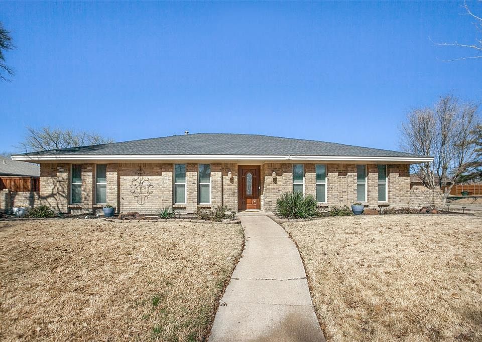 1st image of 2401 Teakwood Ln