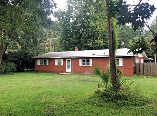 1422 Blythe Island Dr, Brunswick, GA 31523